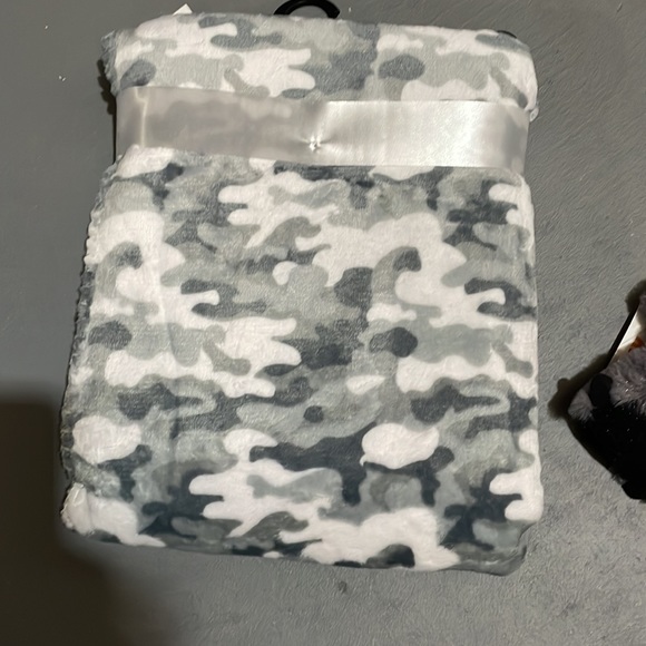 Baby blanket & Booties set - Picture 5 of 5